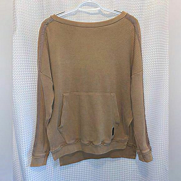 Women’s Reebok long sleeves 100% cotton oversized tan crewneck sweater Sz small - Picture 2 of 13